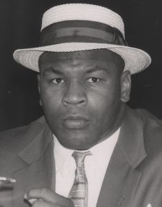 Mike Tyson 1989, LA 2.jpg